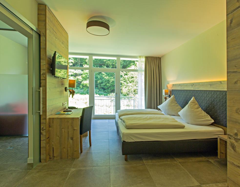 Landhotel Weihermühle Thaleischweiler-Froschen Zimmer foto